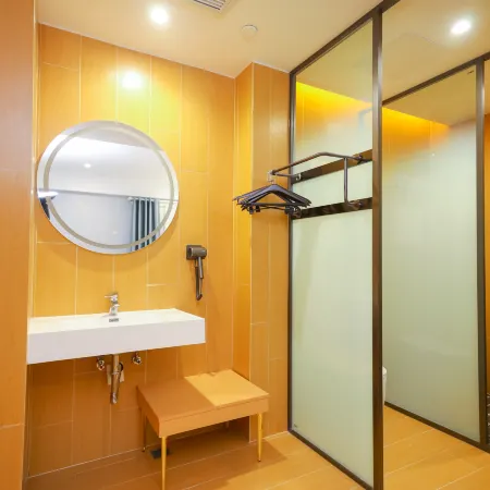 LiHe Hotel (Xiyingmen International Building Merchants Garden City)