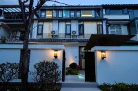 Dali Xizhou Qingfeng Muyu Homestay Hotels in Xizhou town
