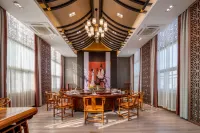 Lanuo Hotel (Chaozhou Ancient City People’s Square Store)