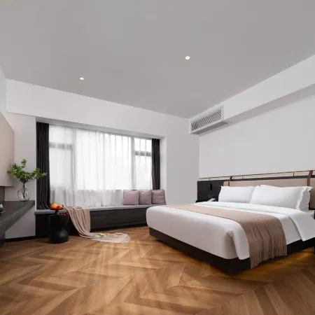 Lingshui Yicheng Hotel