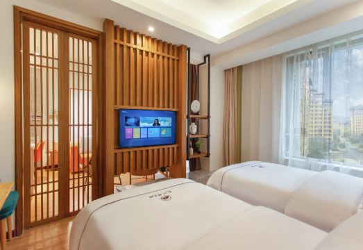 Emei Lanshan Timeli Homestay Hotel Overview
