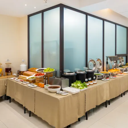 Giri Hotel