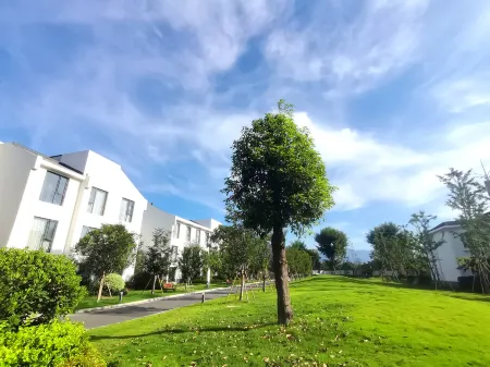 Ruian Zhailiaoxi Hotel Отели рядом с достопримечательностью «Huayan National Forest Park»