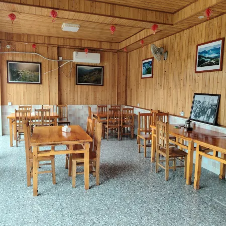 Congjiang Jiabang Dongpeng Terrace View Inn