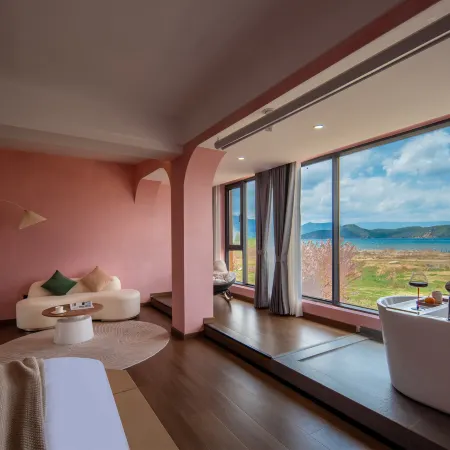 Windy Lake View Resort Hotel