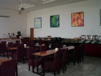 Platinum Celebrity Hotel