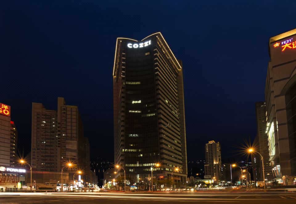 3. 호텔 코지 중산..