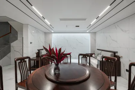 Shoukai Meiting Homestay Отели рядом с достопримечательностью «Jinshawan Coastal Park»