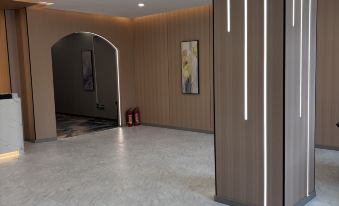 Jiaru Hotel (Zhengzhou East High-speed Railway Station)