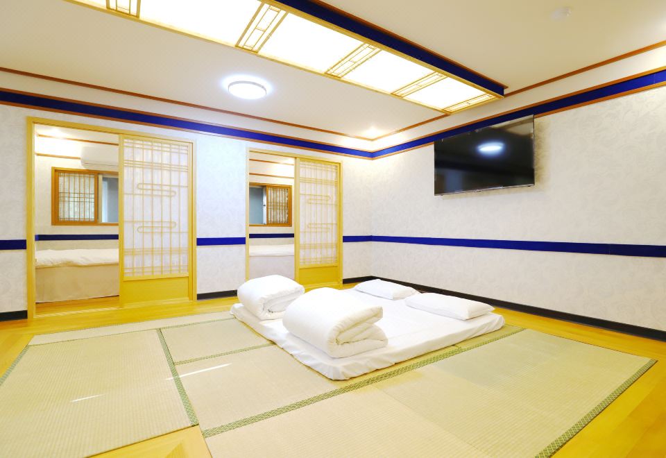 고저스 핫 스프링 리조트 이미지