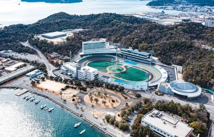 SETOUCHI KEIRIN HOTEL 10 by Onko Chishin