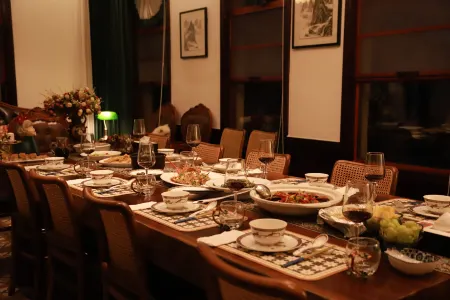 Story of the jade (Diecaishan Store, Xiangshan Scenic Spot, Two Rivers and Four Lakes) Отели рядом с достопримечательностью «Two Rivers and Four Lakes»