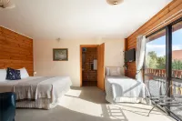 Fox Glacier Lodge Hotels in Fox Glacier