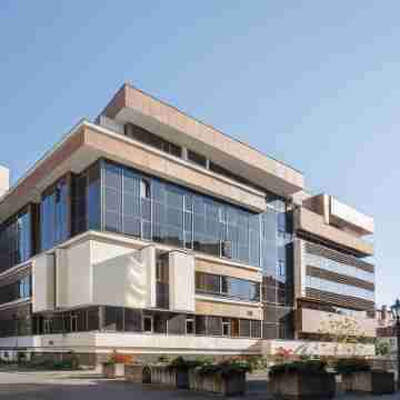 The President Hotel Exterior