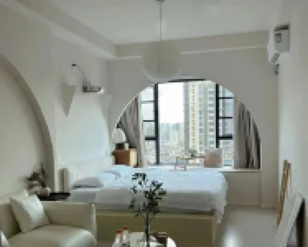 拾月精品民宿（恆大城店）