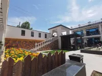 古月國風|Grass Vista星空庭院·空中草原觀景美宿（那拉提景區店） - 水上樂園