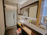 巍麓酒店（鄭州曼哈頓廣場燕莊地鐵站店）