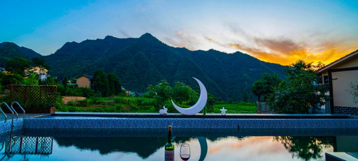 Yuezhu｜Peak Clouds & Arcadian Courtyard.Avatar Mountains ,3-min walk to the  Zhangjiajie Forest Park Hotel di Zhangjiajie
