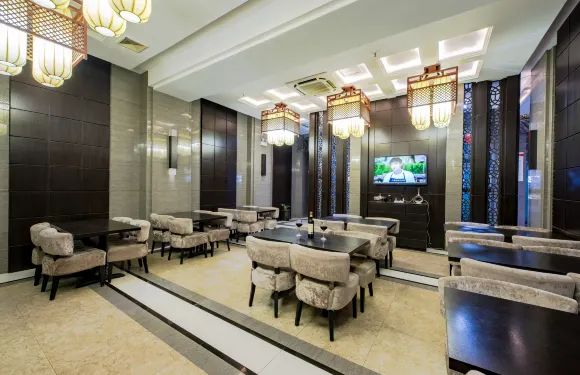 印象莊源酒店（荔波美食街店）