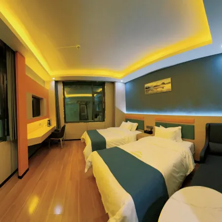 Jade Shu Zhumangma Hotel