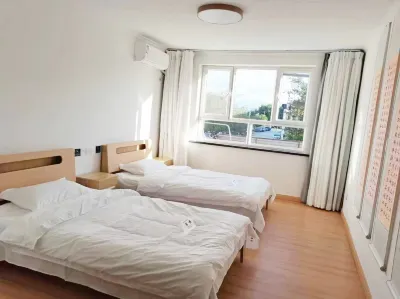 Celestial Lotus Retreat Hotels in Shuanghe