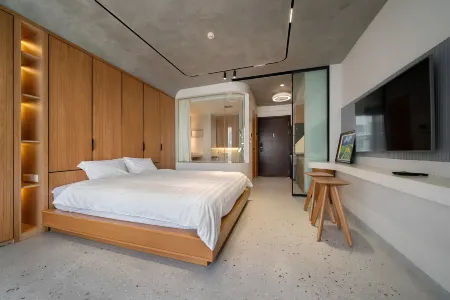 Ember Housing - Vinhomes D'capitale Apartment Hanoi Center