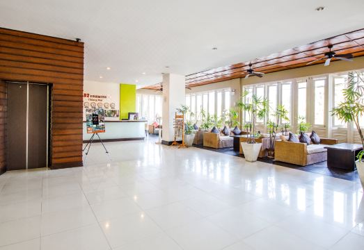 B2 Premier Hotel & Resort