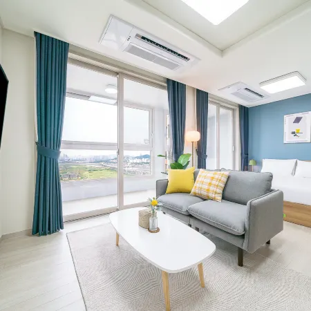 Urbanstay Songdo Moonlight Park