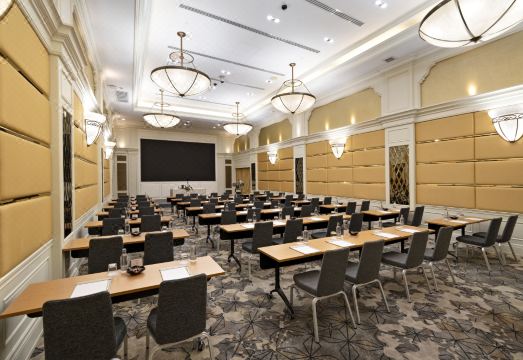 2. 그란데 센터 포..