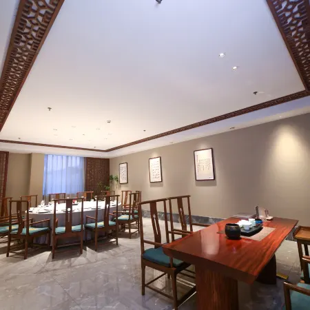Wutaishan Hotel (Xinjian North Road)