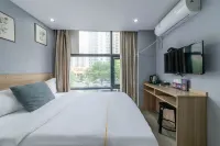 Yujian Light Luxury Hotel (Nantong University)