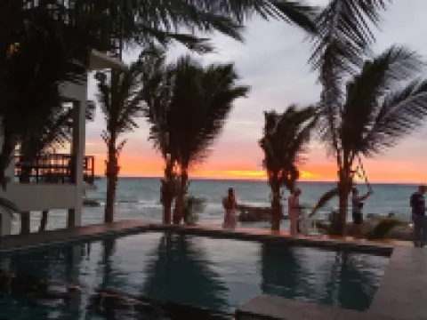 ซิมเปิ้ิล ไลฟ์ คลิฟ วิว รีสอร์ท