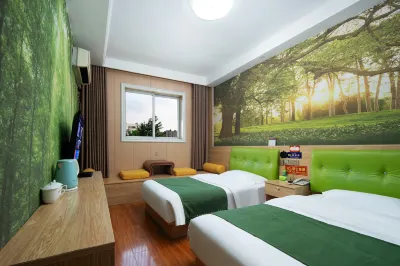Nanyang Yuetu Fashion Hotel Hotel in zona CPC Nanyang Committee Party School Municipal Branch