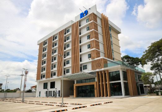 B2 우본 에어포트 프리미어 호텔