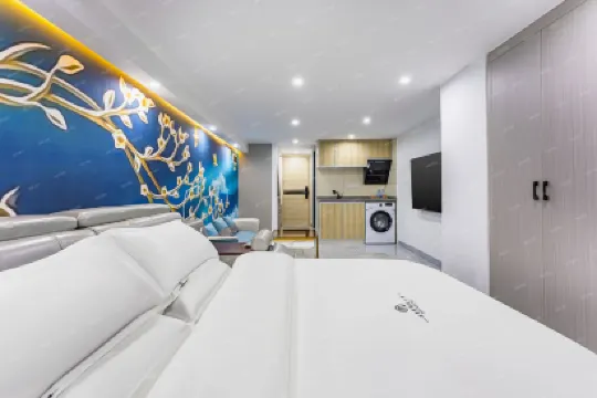 Yifan International Apartment (Guangzhou Zhihejing store)