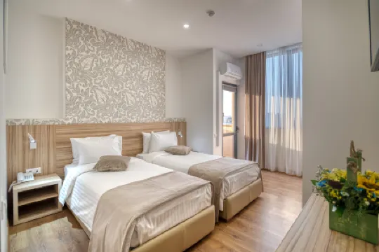 Orbeli Hotel Yerevan Отели рядом с достопримечательностью «Кавказские горы»