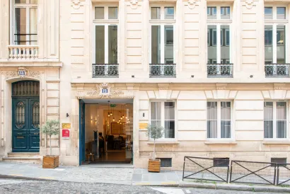 Helzear Champs Elysées