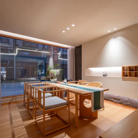 Floral Hotel·Lianhua Jing Hotel