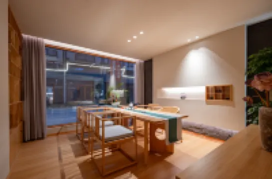 Floral Hotel·Lianhua Jing Hotel