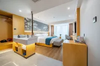 Jingqiao International Hotel Hotels in Ruichang