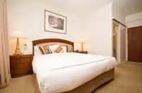 Country Plaza Queanbeyan Hotels in Queanbeyan West