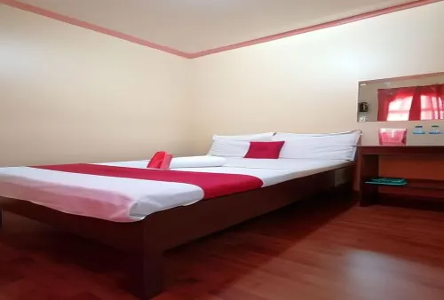 RedDoorz near SM Batangas City - 2-Star
