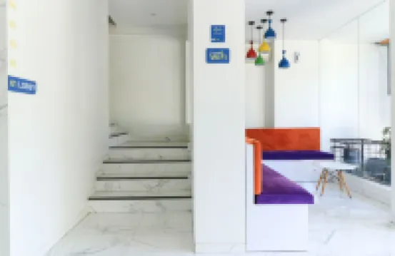 HOTEL BERLIAN INTERNATIONAL Hotel di Kecamatan Pabean Cantikan