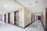 Yiyun Hotel (Taiyuan Station West Square Subway Station Liu Xiang)