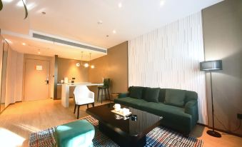 Qiangtang Hotel