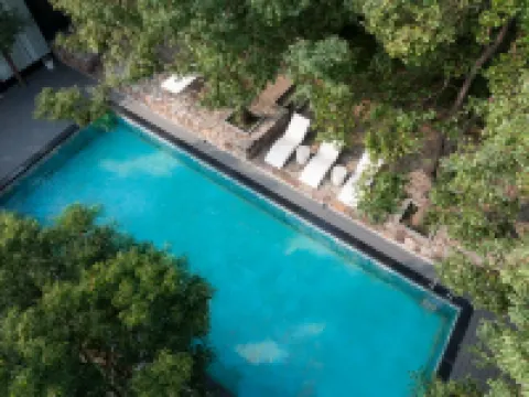 Dongshan Yunshenchu Luxury Wilderness Hotel