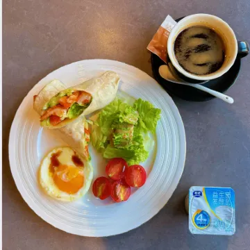 HÉONIC HOTEL & SUITES - Exclusive 2-3 Bedroom Family Suites+Curated Itineraries+Cat Coffee Mahlzeiten Photos