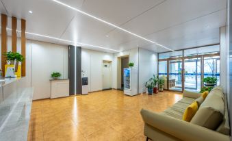 Huanpeng Holiday Hotel (Tianjin Haihe East Road Wanda Center Branch)