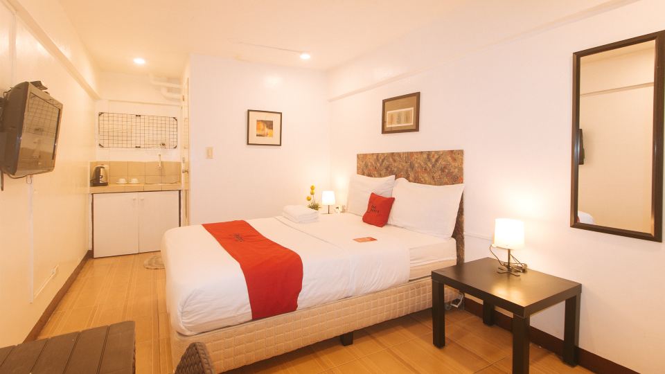 RedDoorz @ City Stay Inns Marilao