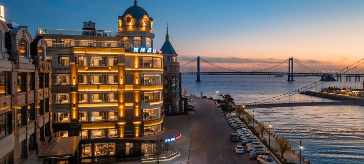 IntercityHotel Dalian Xinghai Square Ξενοδοχεία στην πόλη Νταλιάν